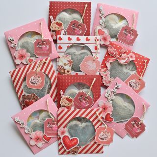 Srdíčkový čaj, ručně vyrobený a šitý sáček z organické bavlny a potravinářské gázy ve tvaru srdíčka. Do vašeho šálku se z...