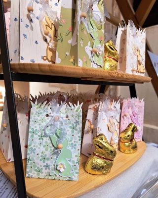 Dnes jsme celý den na krásném Zámeckém jarmarku v Brandýse nad Labem. Zastavte se nakoupit si koledu na Velikonoce, drobné...